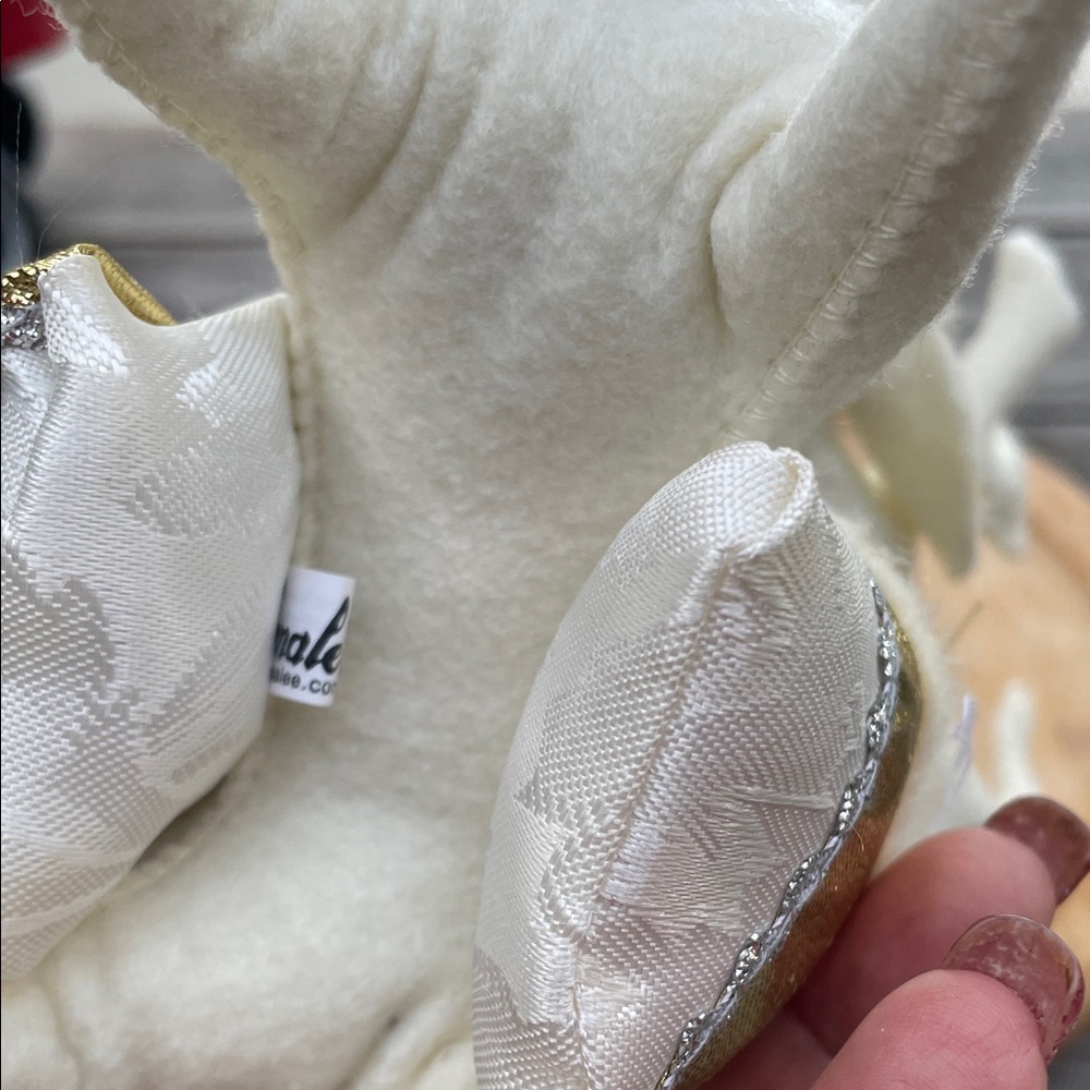 Annalee White Reindeer Figurine - Picture 6 of 9